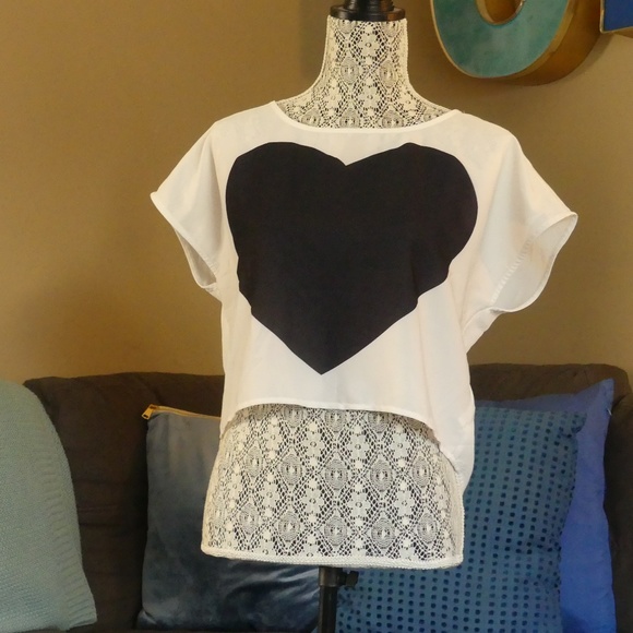 Graphic B&W Blouse - H&M - Picture 1 of 4